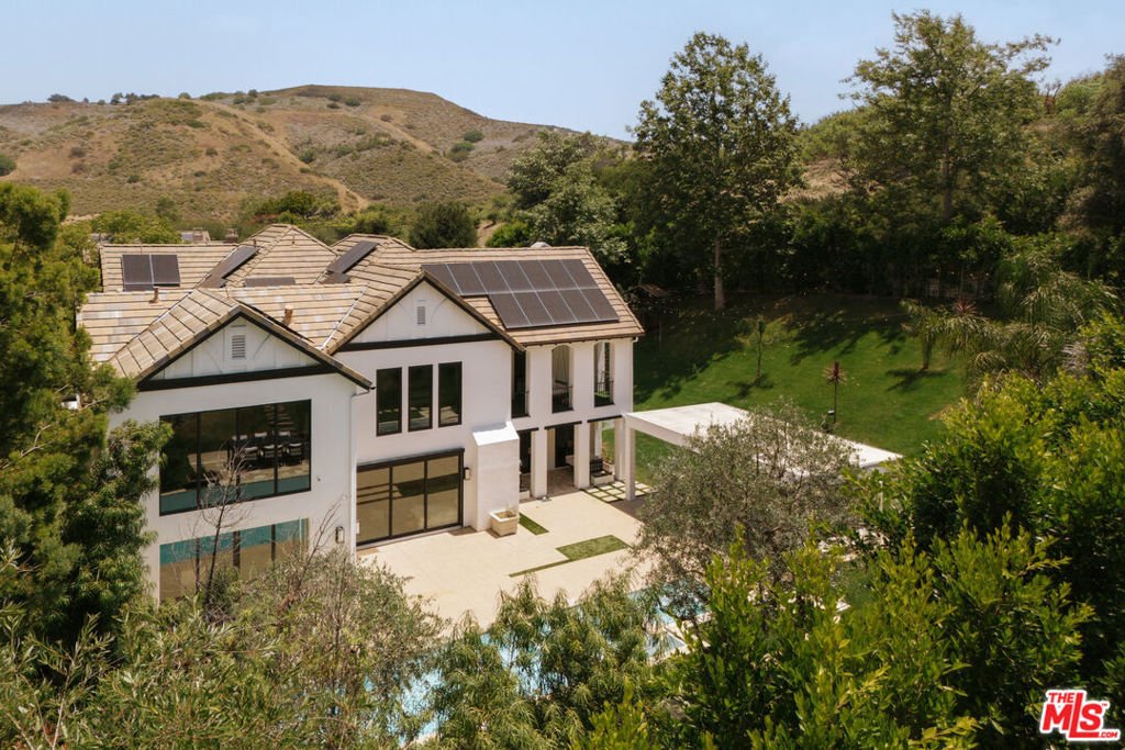 House in Hidden Hills, California, United States 3 - 18012990