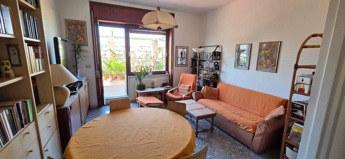 Apartment in Vomero, Naples, Campania 1 - 18012748