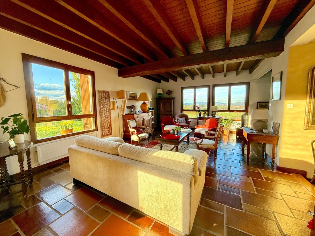 House in La Tour-de-Salvagny, Auvergne-Rhône-Alpes, France 4 - 18013488