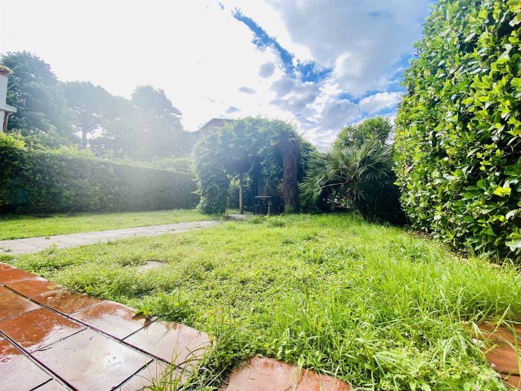Apartment in Camaiore, Tuscany, Italy 4 - 18012790