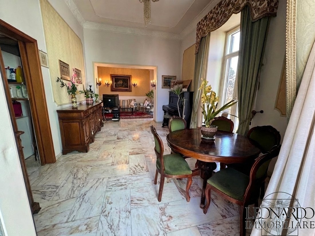 Apartment in Naples, Campania, Italy 4 - 18012806