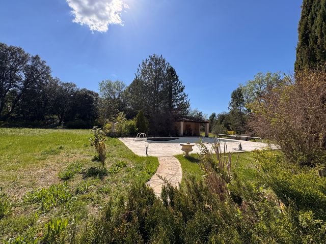 House in Jouques, Provence-Alpes-Côte d'Azur, France 5 - 18013513