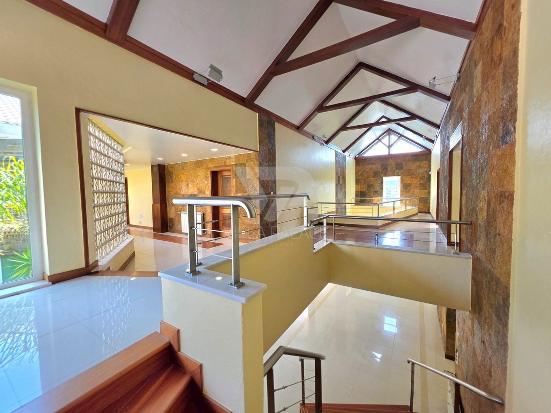 Villa in Belas, Lisbon, Portugal 3 - 18012939