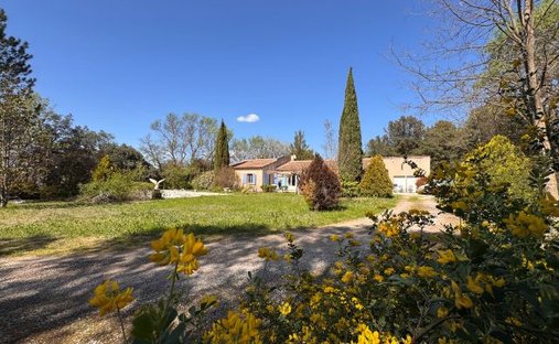 House in Jouques, Provence-Alpes-Côte d'Azur, France 1