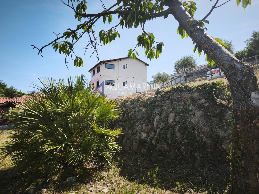 Villa in City Center, Ventimiglia, Liguria 2 - 16992604