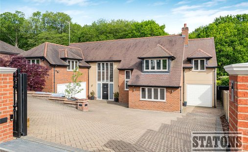 House in Cuffley, Northaw, England 1