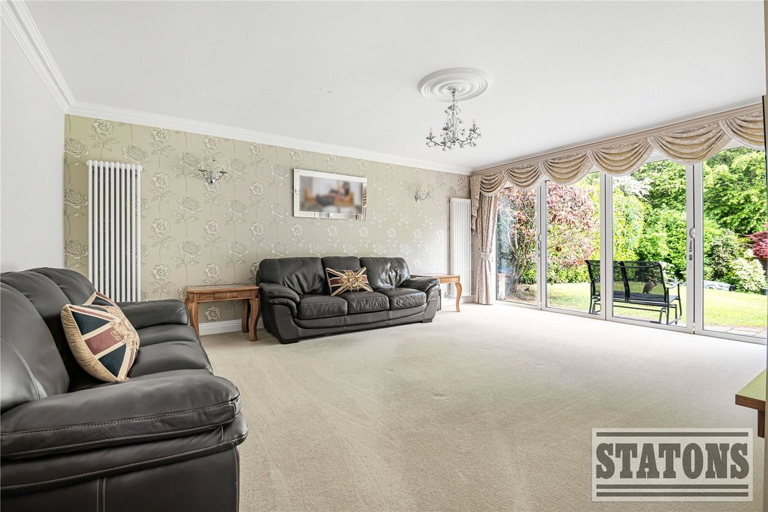 House in Cuffley, Northaw, England 2 - 18012766