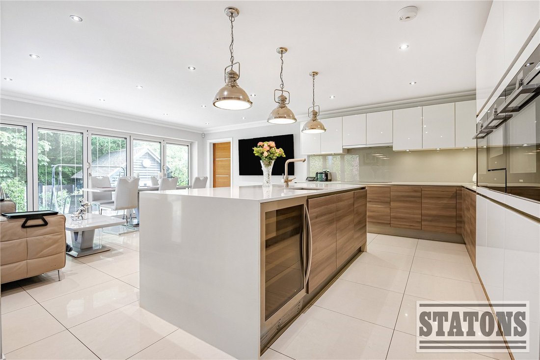 House in Cuffley, Northaw, England 4 - 18012766