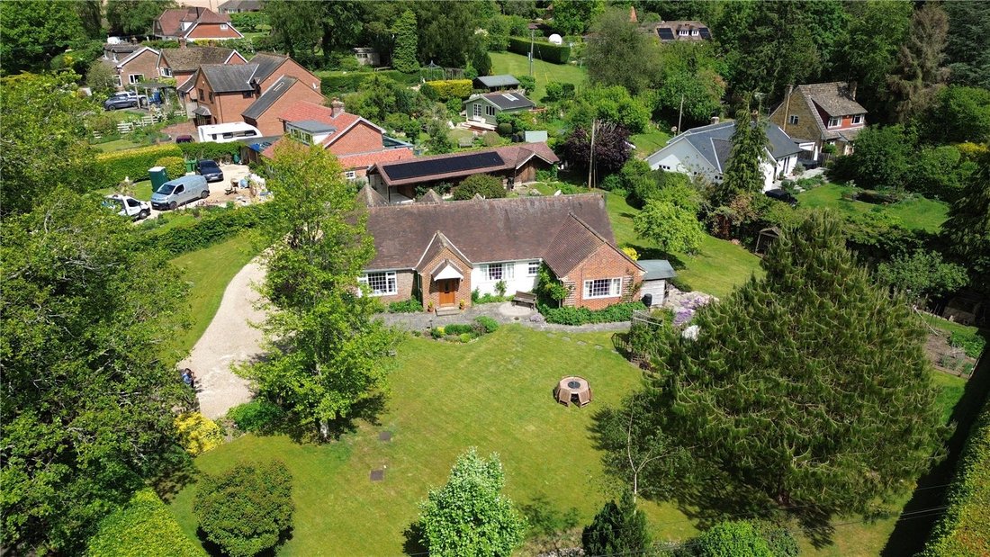 House in Hampshire, England 4 - 17703217