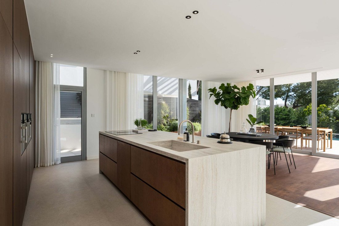 Villa in Sierra Blanca, Marbella, Spain 5 - 18012684