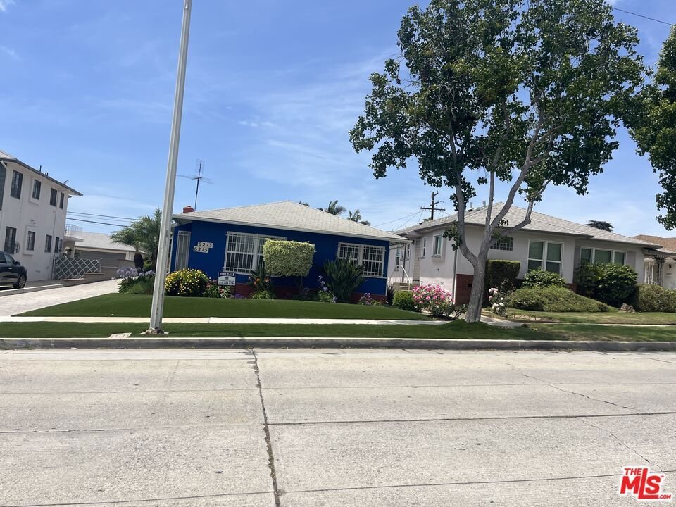 Los Angeles, California, United States 1 - 17987557