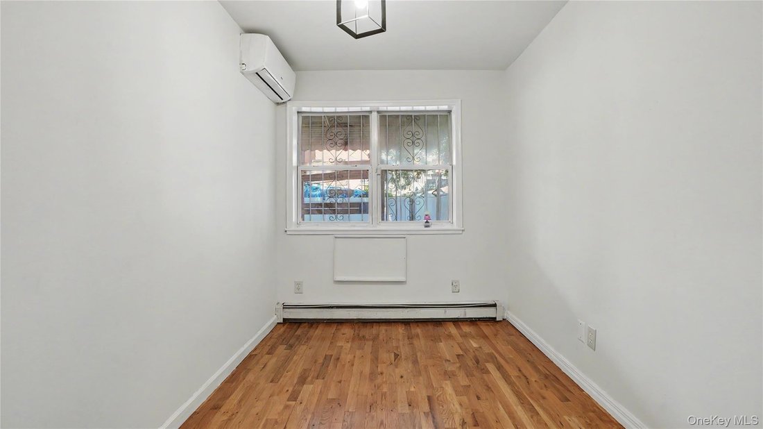 House in New York, New York, United States 5 - 18013349