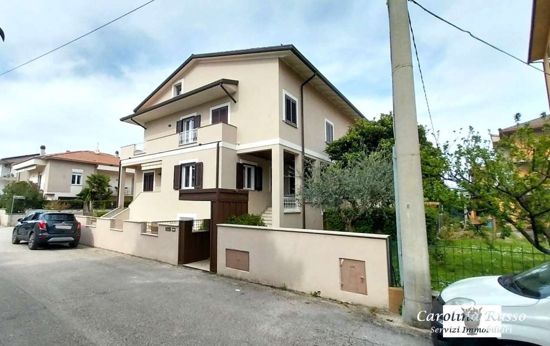 Villa in Canapè - San Magno, Foligno, Umbria 2 - 18012763