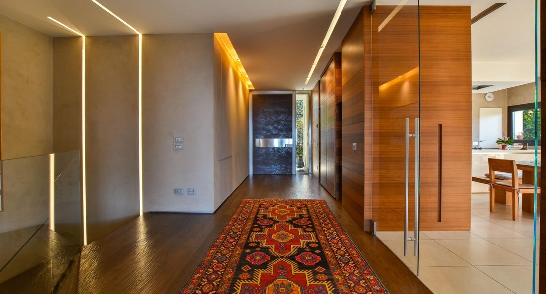 House in Buguggiate, Lombardy, Italy 2 - 18012792