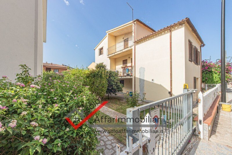 Villa in Aldo Moro Avenue, Olbia, Italy 5 - 18012810