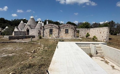 Maisons de campagne à Rue Ludovico - Corso Umberto I - Rue Vittorio Emanuele, Ostuni, Pouilles 1