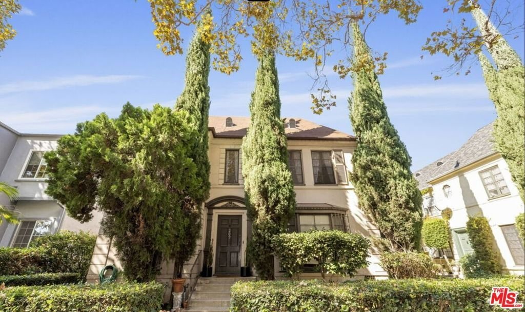 Beverly Hills, California, United States 1 - 18013020