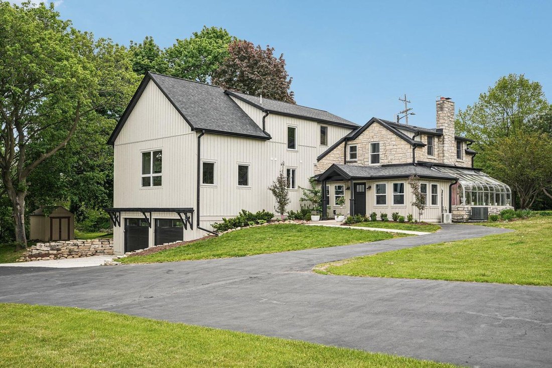 House in Menomonee Falls, Wisconsin, United States 4 - 18013102