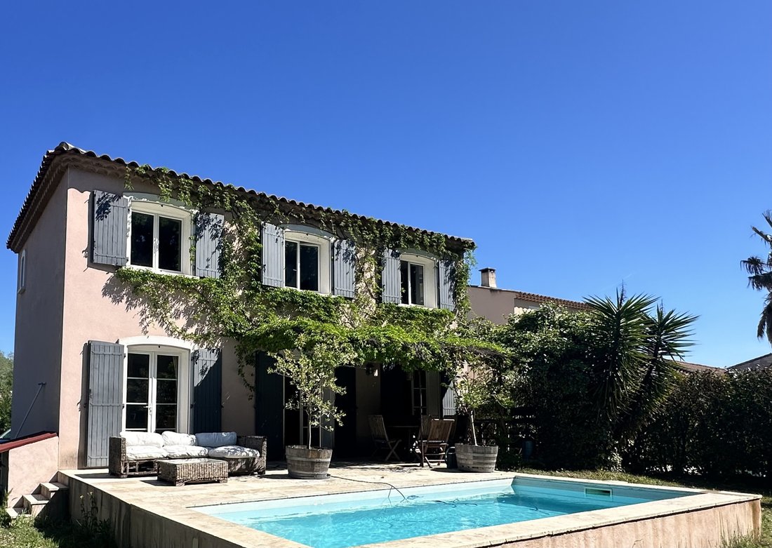 House in Paradou, Provence-Alpes-Côte d'Azur, France 1 - 18013721