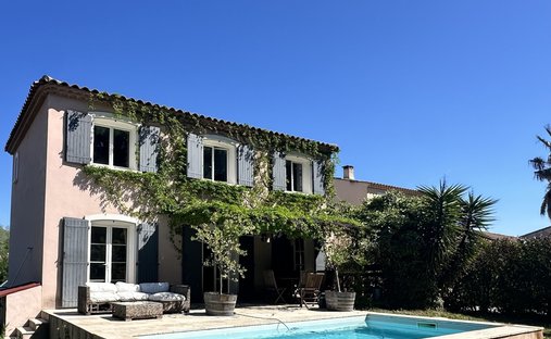 House in Paradou, Provence-Alpes-Côte d'Azur, France 1