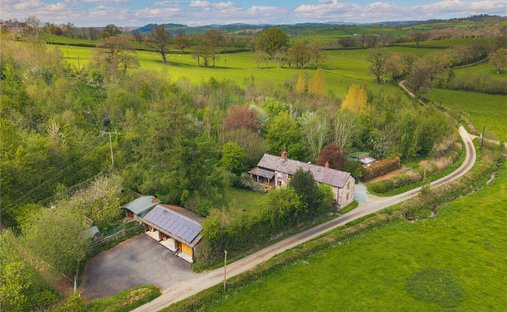 House in Llanfair Caereinion, Wales 1
