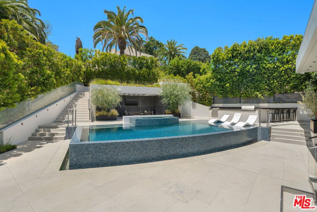 House in Los Angeles, California, United States 3 - 18012986