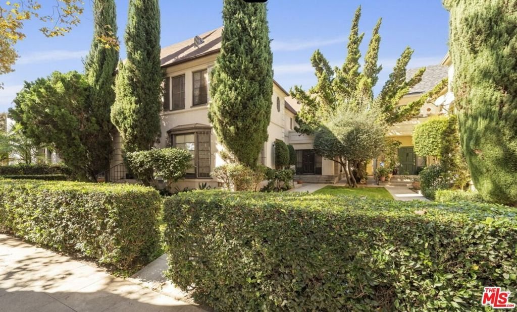Beverly Hills, California, United States 2 - 18013020
