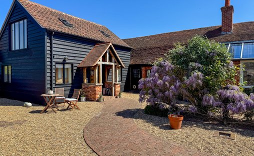 Farm Ranch in Thorpe-le-Soken, England 1