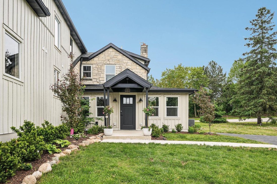 House in Menomonee Falls, Wisconsin, United States 1 - 18013102