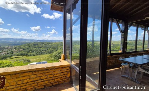 Maison à Val d'Oingt, Auvergne-Rhône-Alpes, France 1