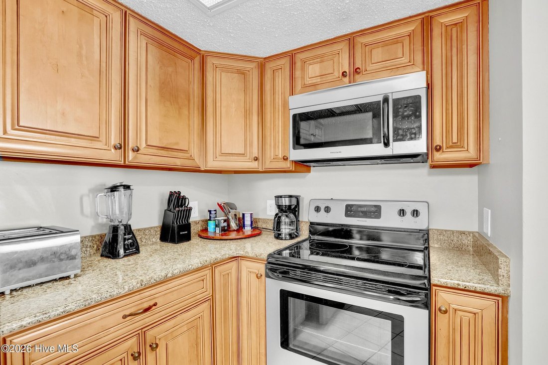 Condo in North Topsail Beach, North Carolina, United States 5 - 18012660