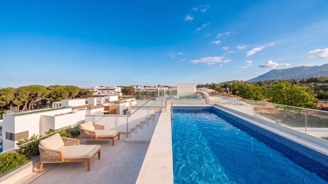 Apartment in Marbella, Andalusia, Spain 1 - 18012783