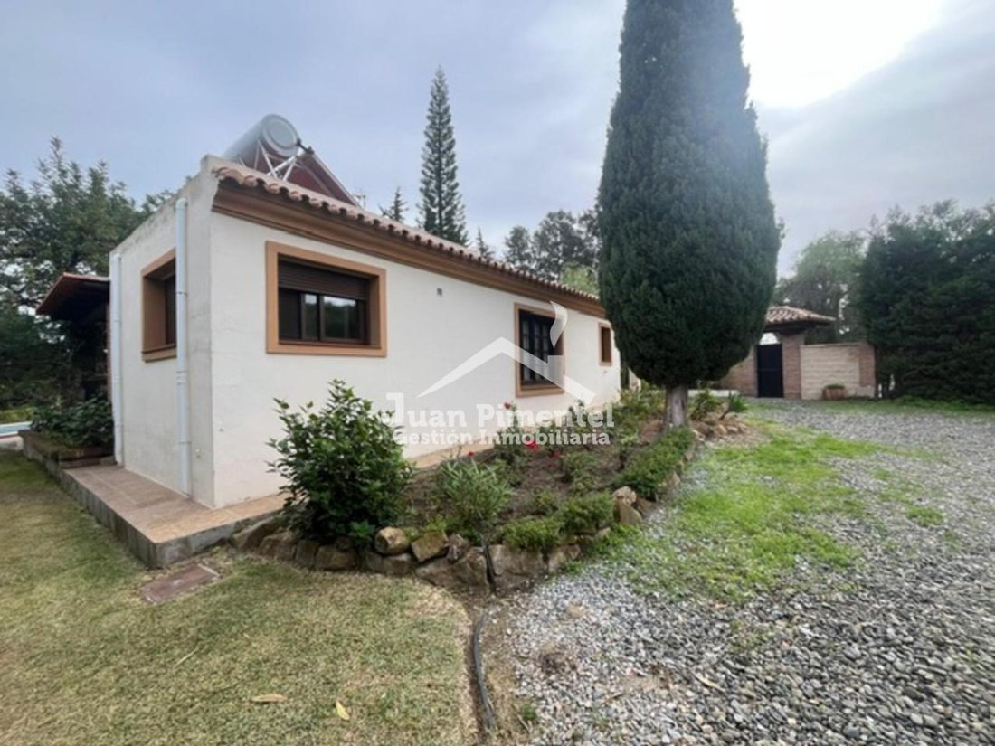Chalet in Estepona, Andalusia, Spain 3 - 18012735