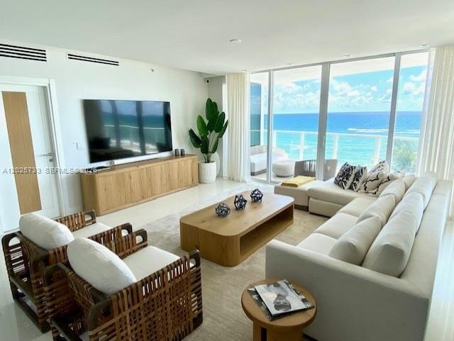 Condo in Hollywood, Florida, United States 4 - 18012858