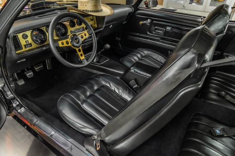 Coupe in Plymouth, United States 3 - 17990932