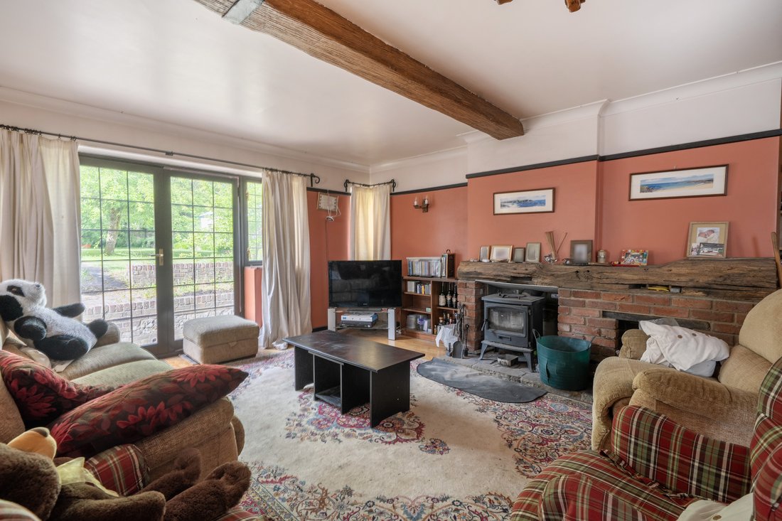 House in Warlingham, England 4 - 18013072