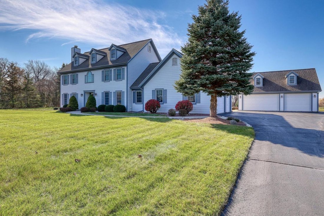 House in Pewaukee, Wisconsin, United States 5 - 18013092