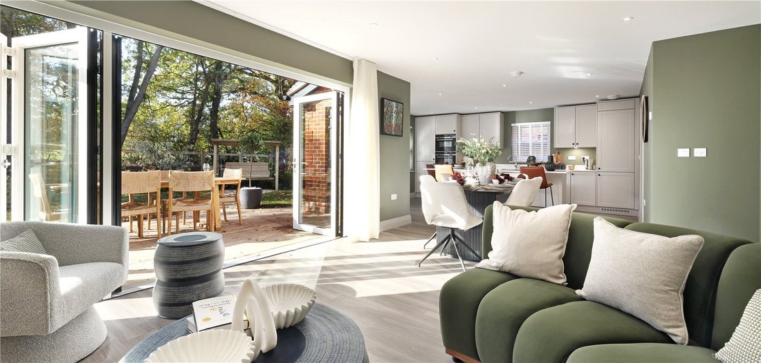 House in Chiddingfold, England 2 - 18012701