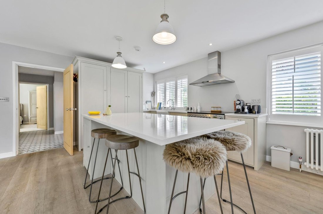 House in Sunninghill, England 2 - 18012720
