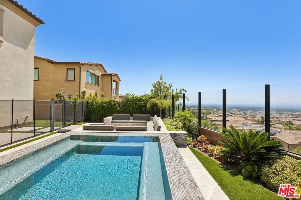House in Los Angeles, California, United States 4 - 18013015