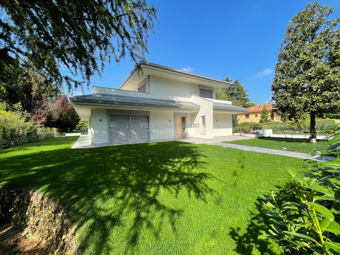 Villa in Casatenovo, Lombardy, Italy 3 - 18012933