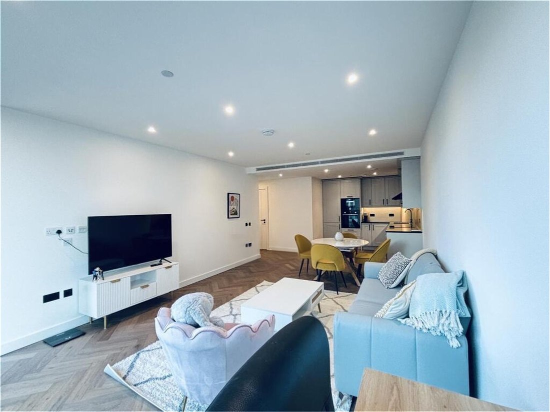 Apartment in Tower Hamlets, England 4 - 18012804