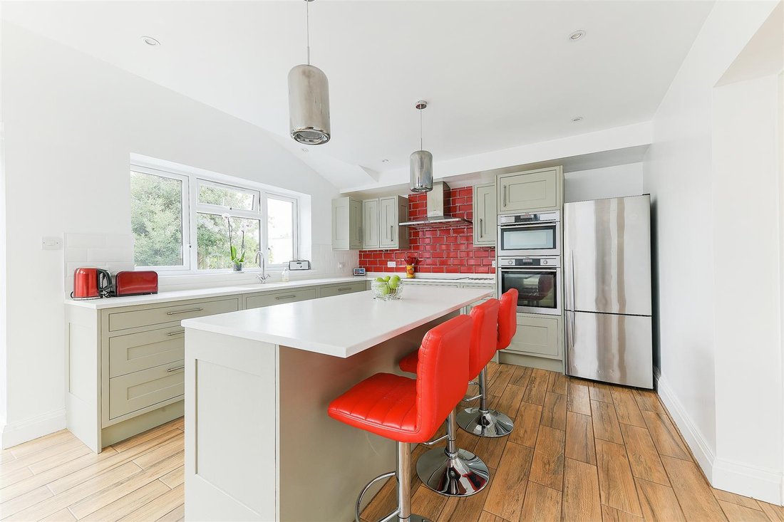 House in Nork, Reigate and Banstead, England 2 - 18012682