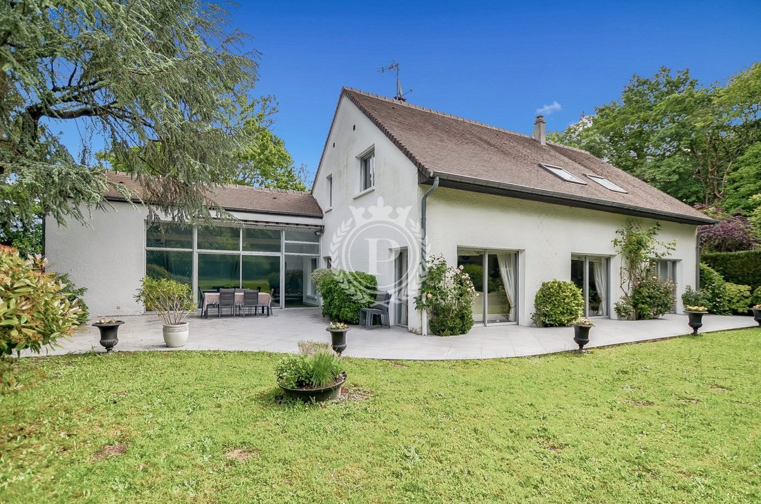 House in Piscop, Ile-de-France, France 3 - 18013575