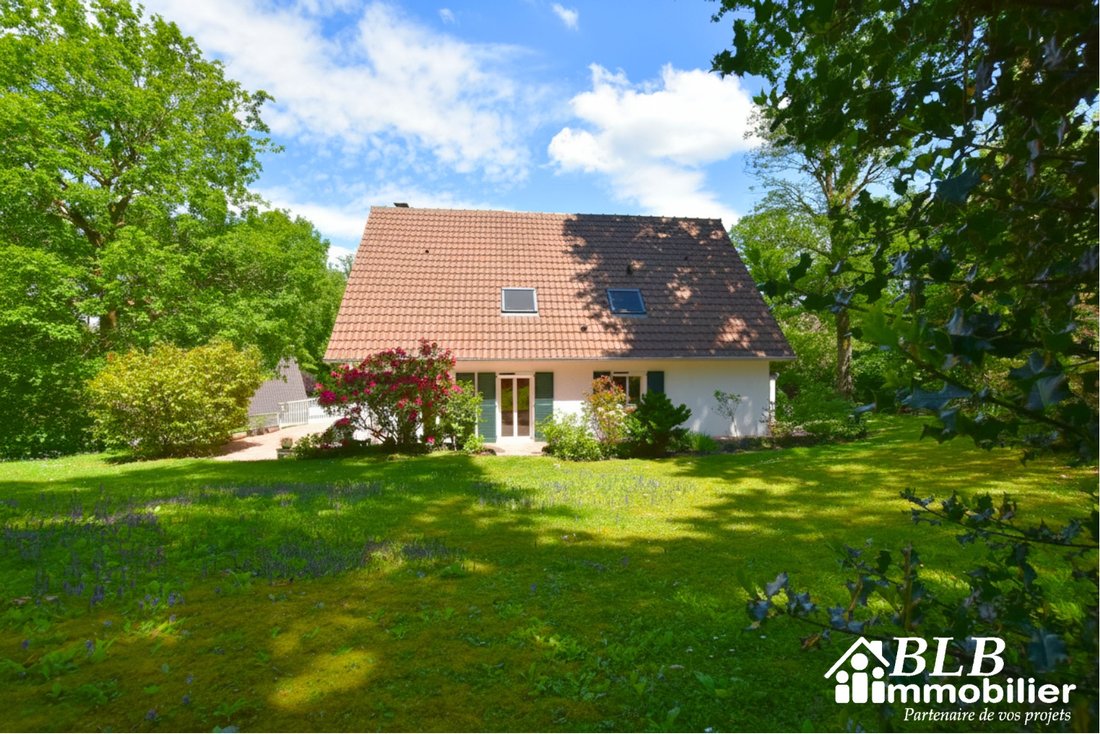 House in Les Essarts-le-Roi, Ile-de-France, France 1 - 18013565