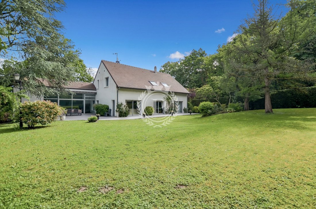 House in Piscop, Ile-de-France, France 2 - 18013575