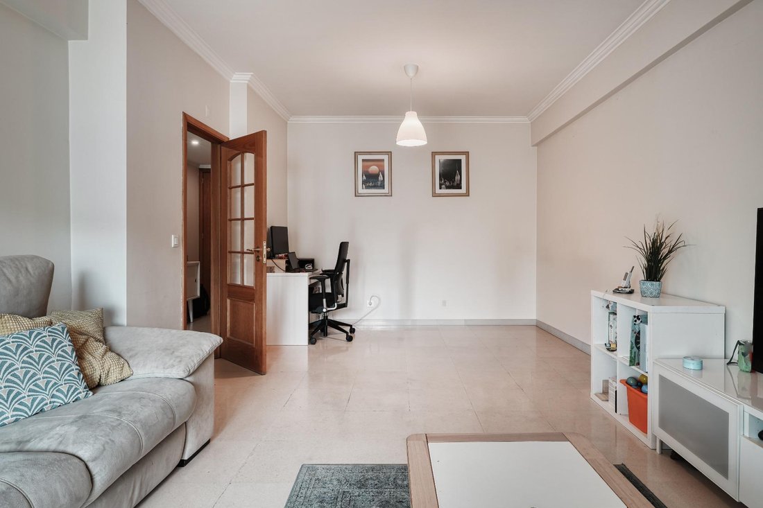 Apartment in Lumiar, Lisbon, Portugal 3 - 18013206