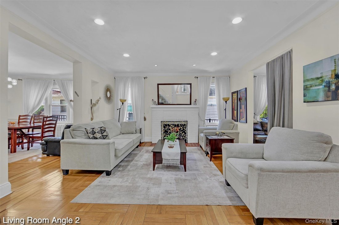 House in New York, New York, United States 3 - 18013300