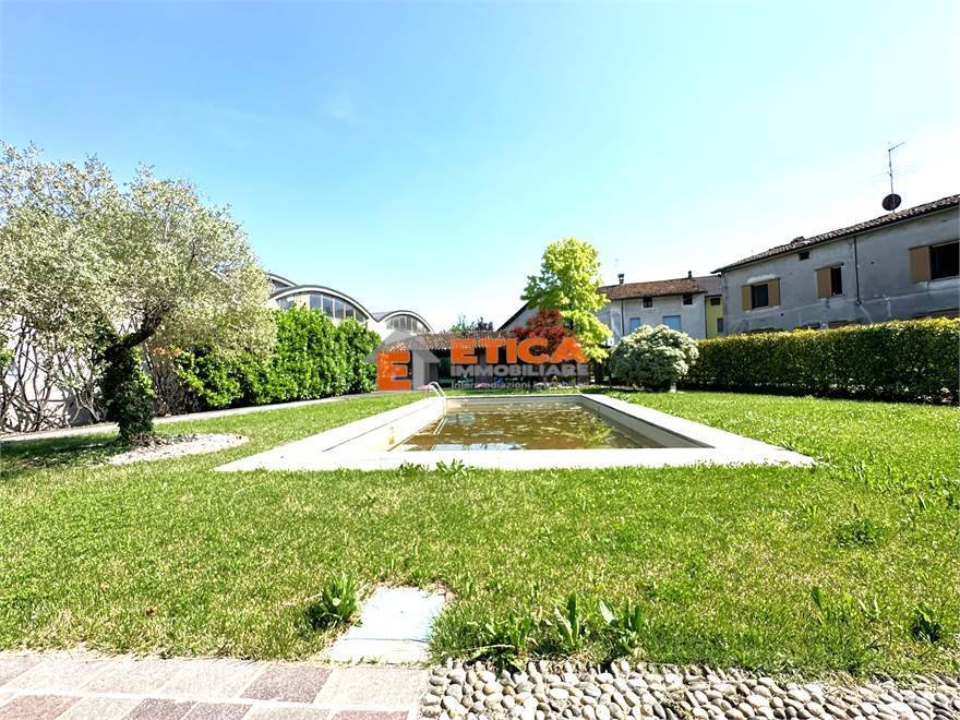 Villa in Misano di Gera d'Adda, Lombardy, Italy 3 - 18012800