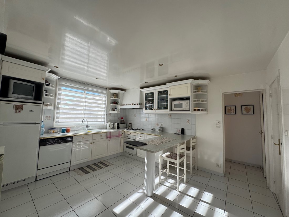 House in Ormesson-sur-Marne, Ile-de-France, France 2 - 18013438